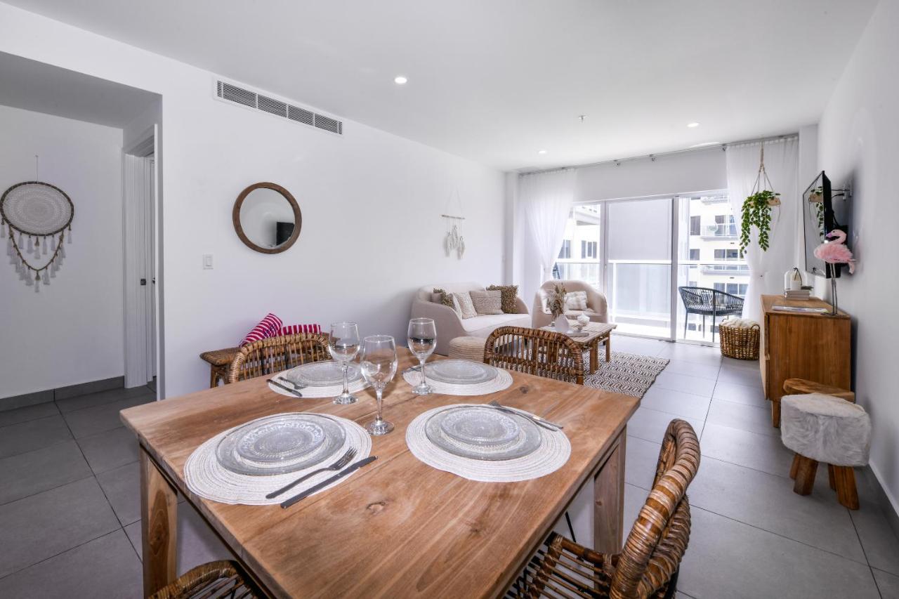 Stylish Luxury Condo, Central Location, Ocean View, Pool, Gym Oranjestad Luaran gambar