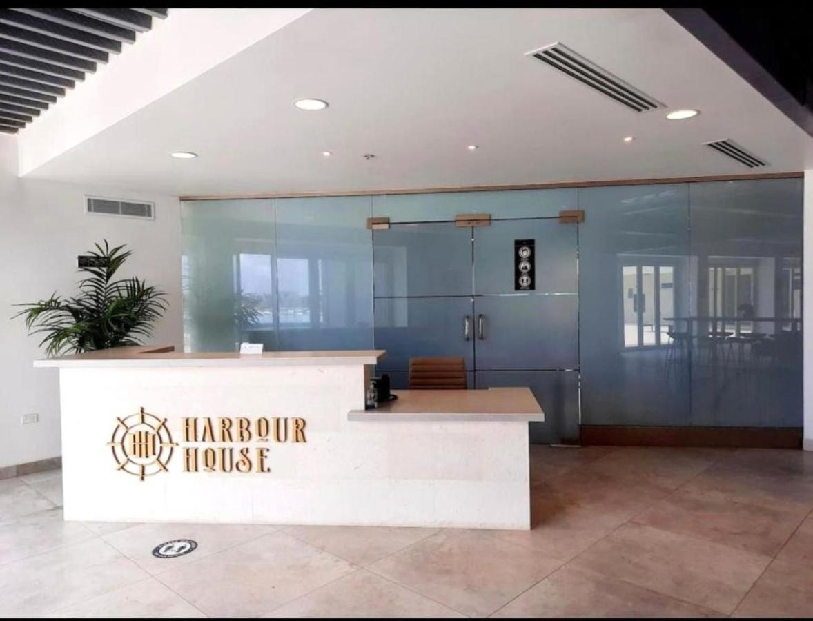 Stylish Luxury Condo, Central Location, Ocean View, Pool, Gym Oranjestad Luaran gambar