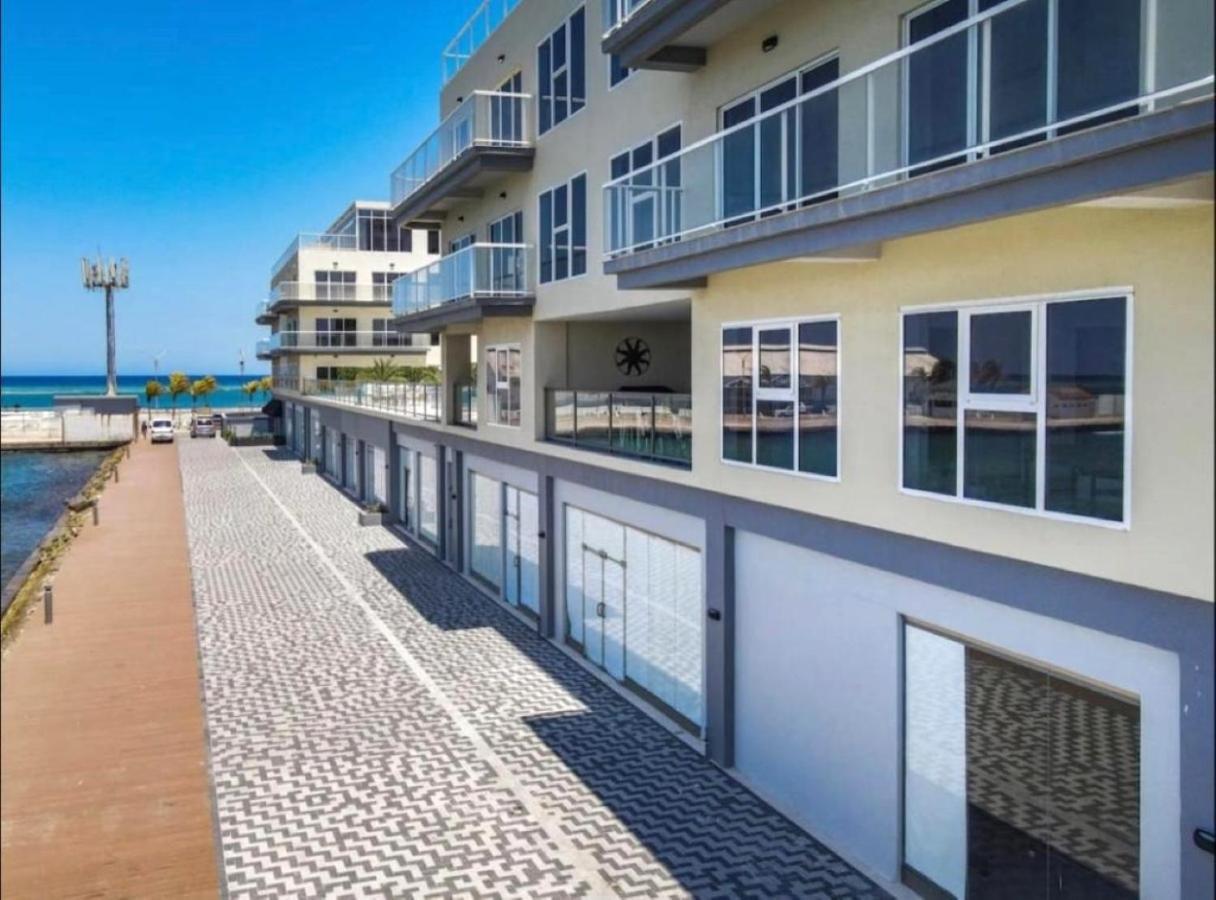 Stylish Luxury Condo, Central Location, Ocean View, Pool, Gym Oranjestad Luaran gambar